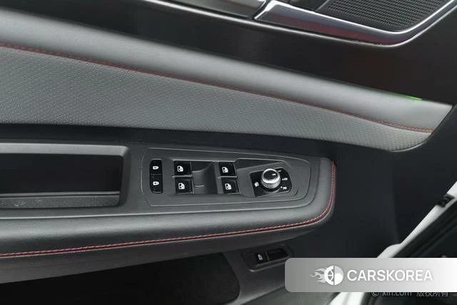 Volkswagen Tourang 2022 Белый из Китая, фото 4