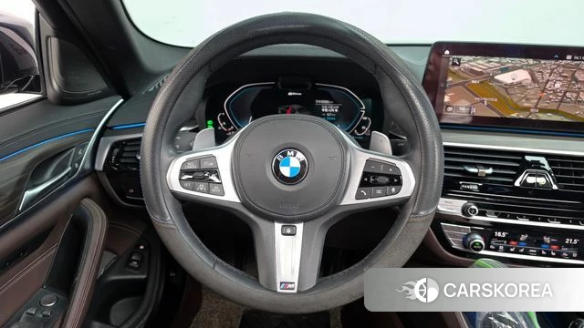 BMW 5 Series (G30) 2021 Черный из Кореи, фото 4