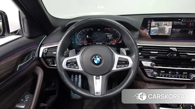 BMW 5 Series (G30) 2020 Белый из Кореи, фото 4