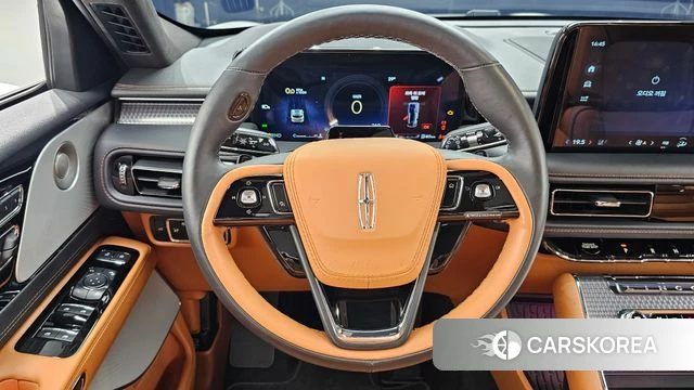 Lincoln Aviator 2nd generation 2025 Белый из Кореи, фото 4
