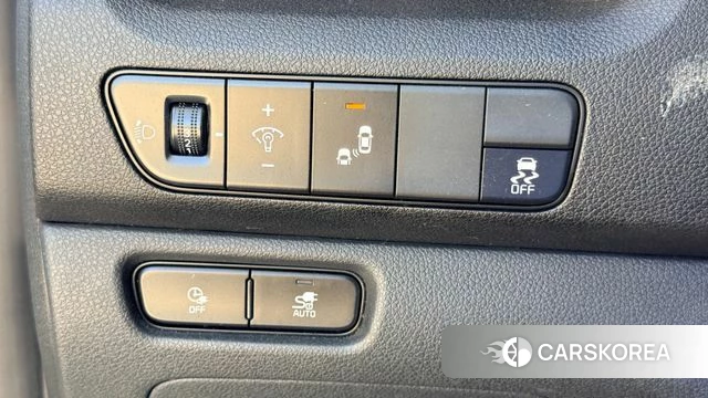 Kia Niro Plus 2023 Белый из Кореи, фото 4