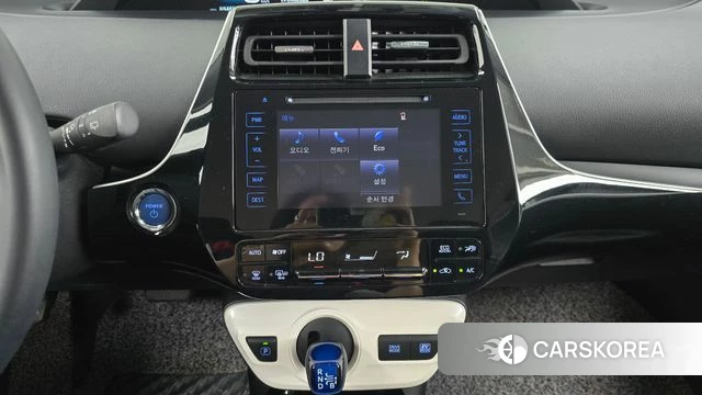 Toyota Prius 4th Generation 2018 Белый из Кореи, фото 4