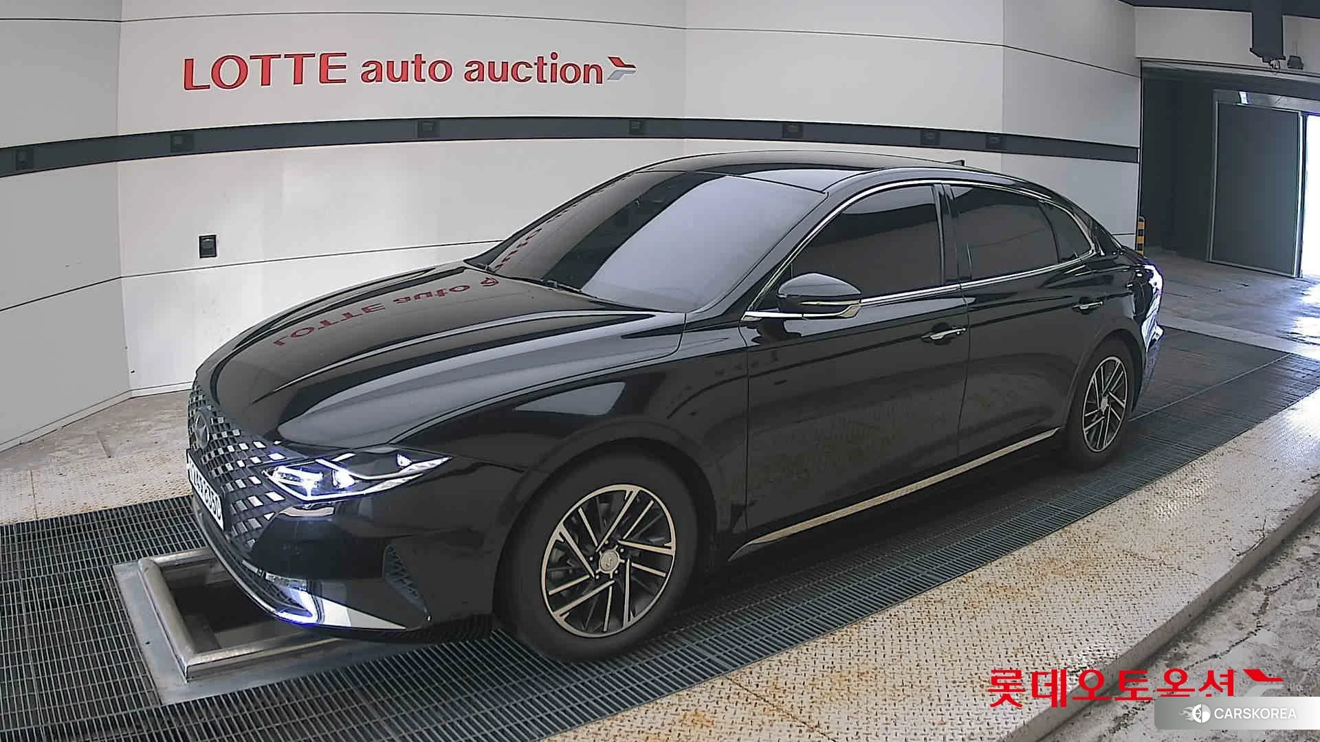 Hyundai Grandeur 2022 Midnight Black Pearl из Кореи, фото 4