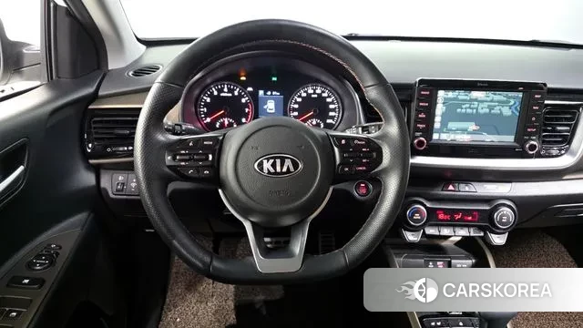 Kia Stonic 2020 Белый из Кореи, фото 4