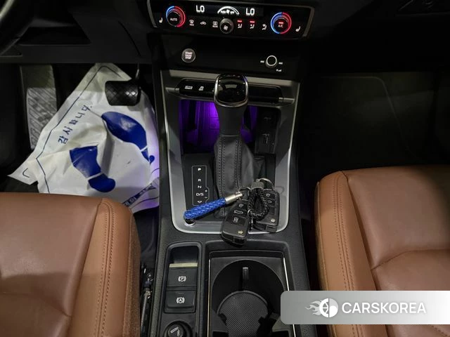 Audi Q3 (F3) 2020 Белый из Кореи, фото 4