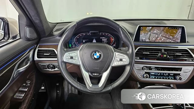 BMW 7 Series (G11) 2021 Песочный из Кореи, фото 4