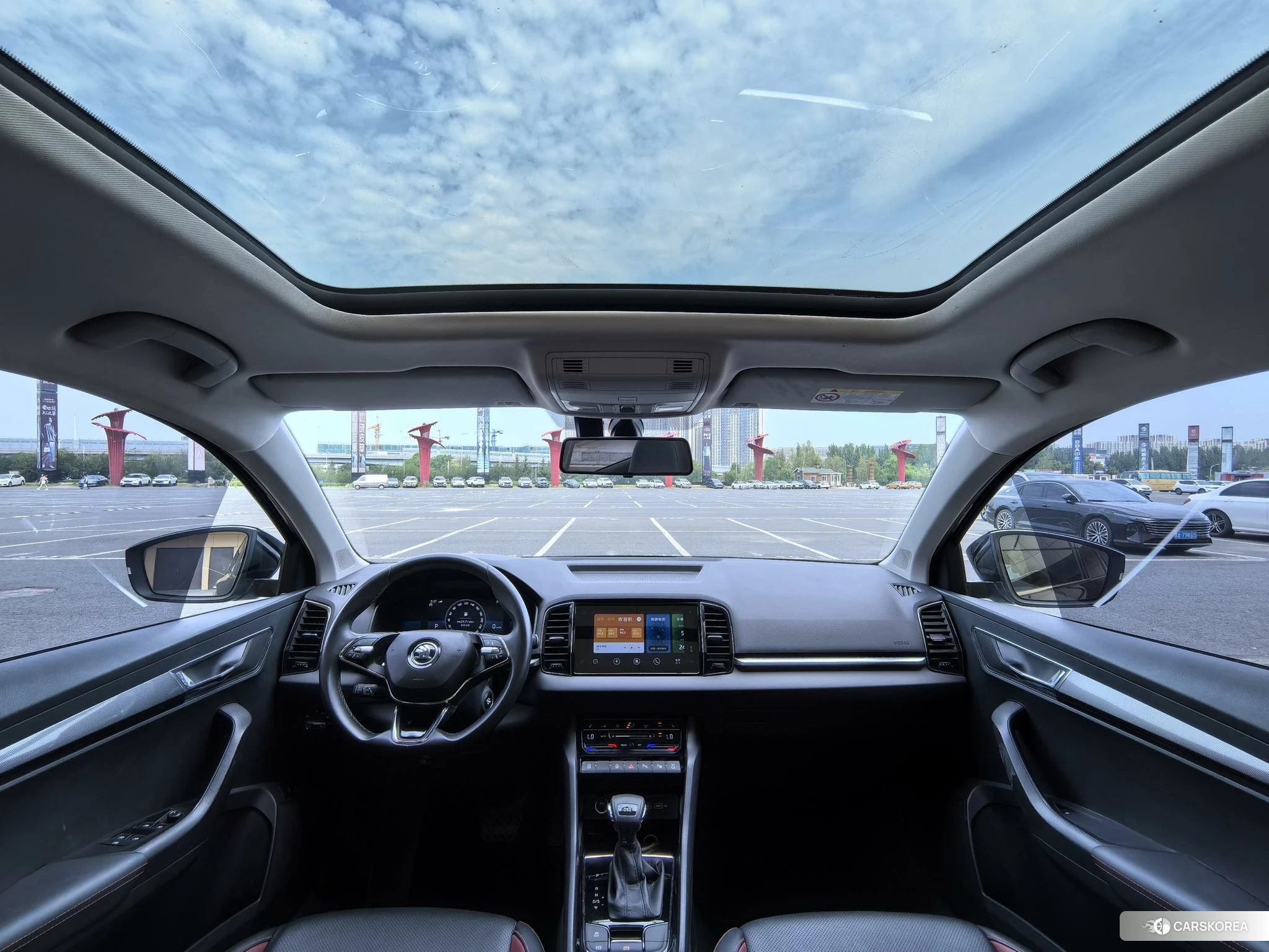 Skoda Krok 2022 Черный из Китая, фото 4