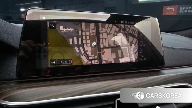 BMW 5 Series (G30) 2019 Белый из Кореи, фото 4