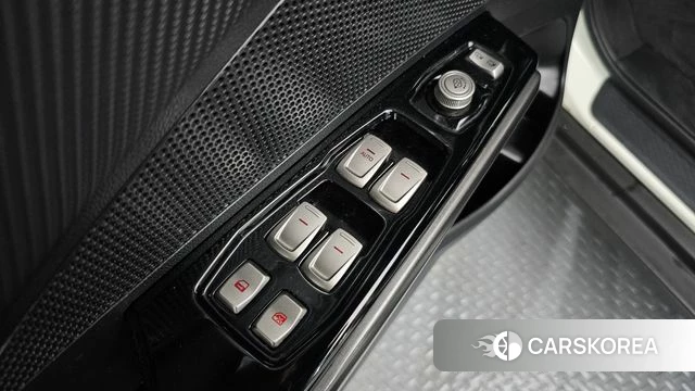 Ssangyong Tivoli Air 2018 Белый из Кореи, фото 4