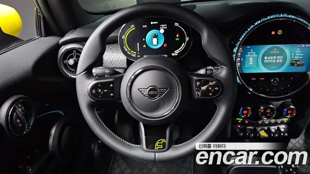 Mini Cooper Electric 2022 Черный из Кореи, фото 4