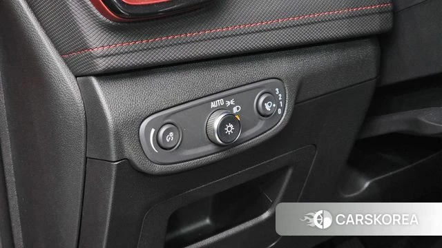 Chevrolet (GM Daewoo) The New Trail Blazer 2023 Красный из Кореи, фото 4
