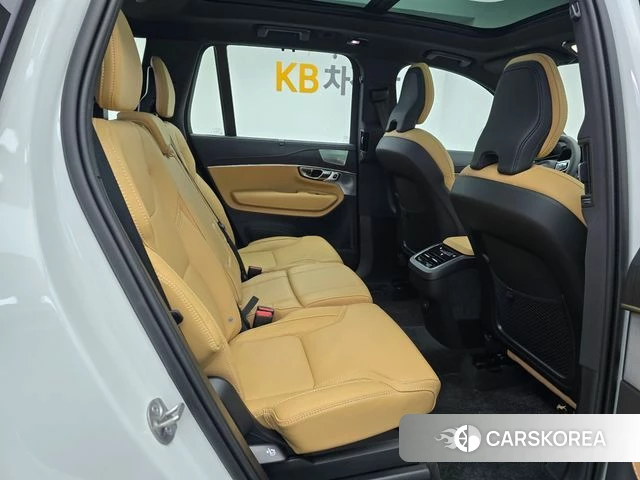 Volvo XC90 second Generation 2025 Белый из Кореи, фото 4