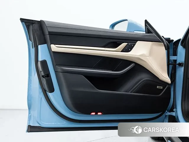 Porsche Taycan 2023 Небесно-голубой из Кореи, фото 4