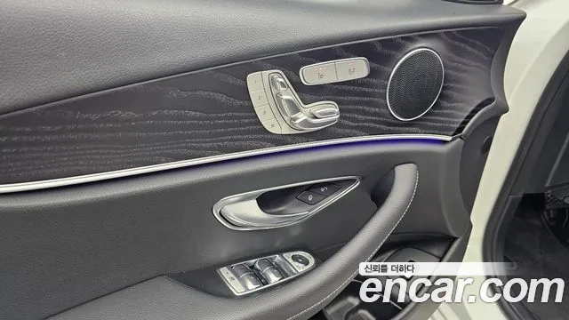 Mercedes-Benz E-Class W213 2020 Белый из Кореи, фото 4