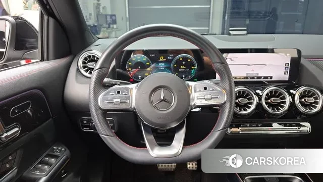 Mercedes-Benz GLA - Class H247 2023 Черный из Кореи, фото 4