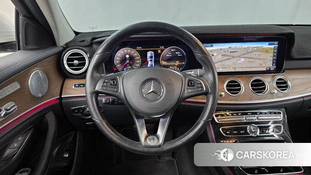 Mercedes-Benz E-Class W213 2018 Белый из Кореи, фото 4