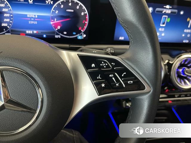 Mercedes-Benz GLA 2024 Белый из Китая, фото 4