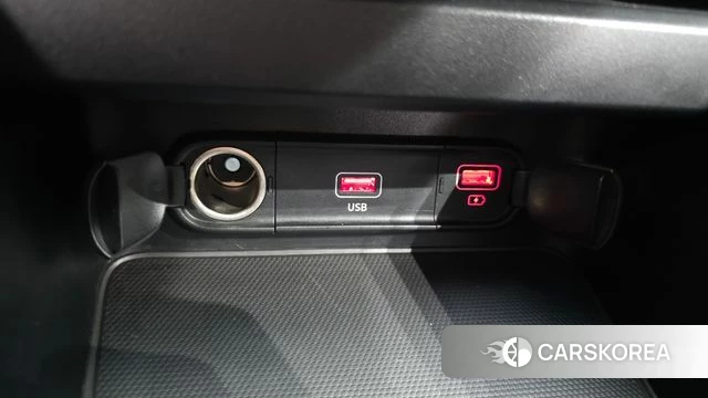 Kia The New K3 2nd generation 2022 Белый из Кореи, фото 4