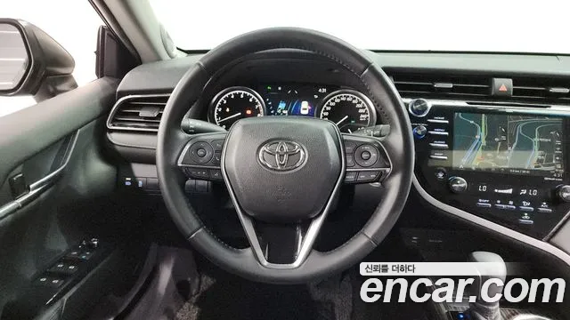 Toyota Camry (XV70) 2018 Песочный из Кореи, фото 4