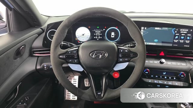 Hyundai Avante (CN7) 2022 Светло-серебряный цвет из Кореи, фото 4