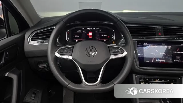 Volkswagen Tiguan second Generation 2023 Черный из Кореи, фото 4