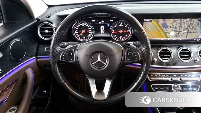 Mercedes-Benz E-Class W213 2018 Черный из Кореи, фото 4