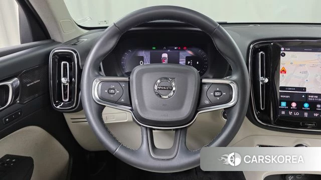 Volvo XC40 2023 Белый из Кореи, фото 4
