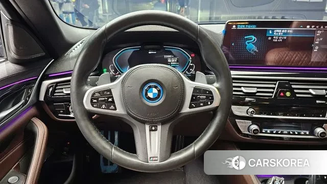 BMW 5 Series (G30) 2022 Черный из Кореи, фото 4