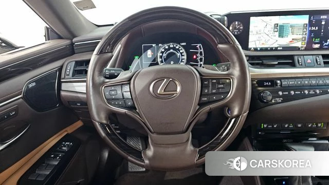 Lexus ES300h 7th generation 2018 Песочный из Кореи, фото 4