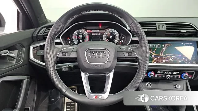 Audi Q3 (F3) 2022 Черный из Кореи, фото 4