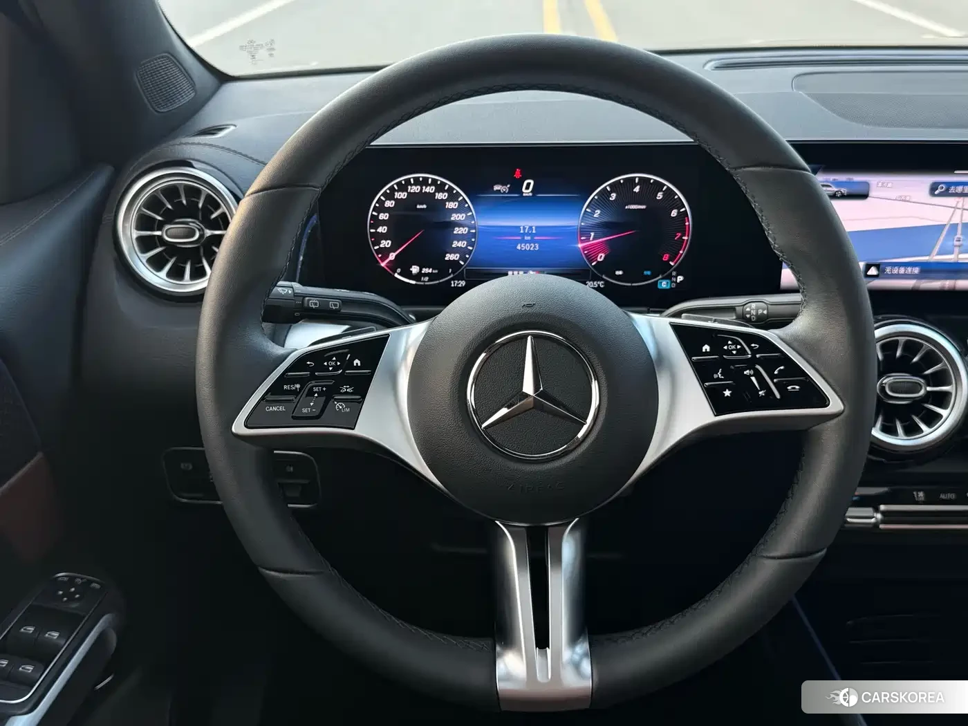Mercedes-Benz GLB 2024 Черный из Китая, фото 4