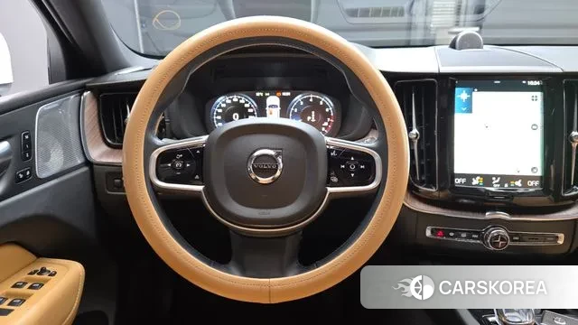 Volvo XC60 second Generation 2021 Белый из Кореи, фото 4