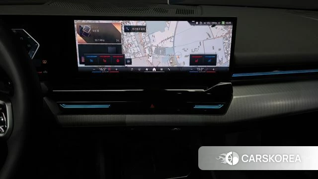 BMW 5 Series (G60) 2024 Белый из Кореи, фото 4