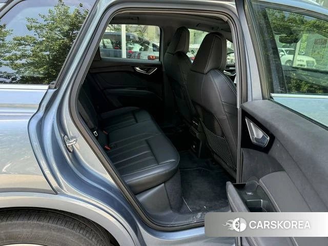 Audi Q4 e-tron 2025 Синий из Китая, фото 4
