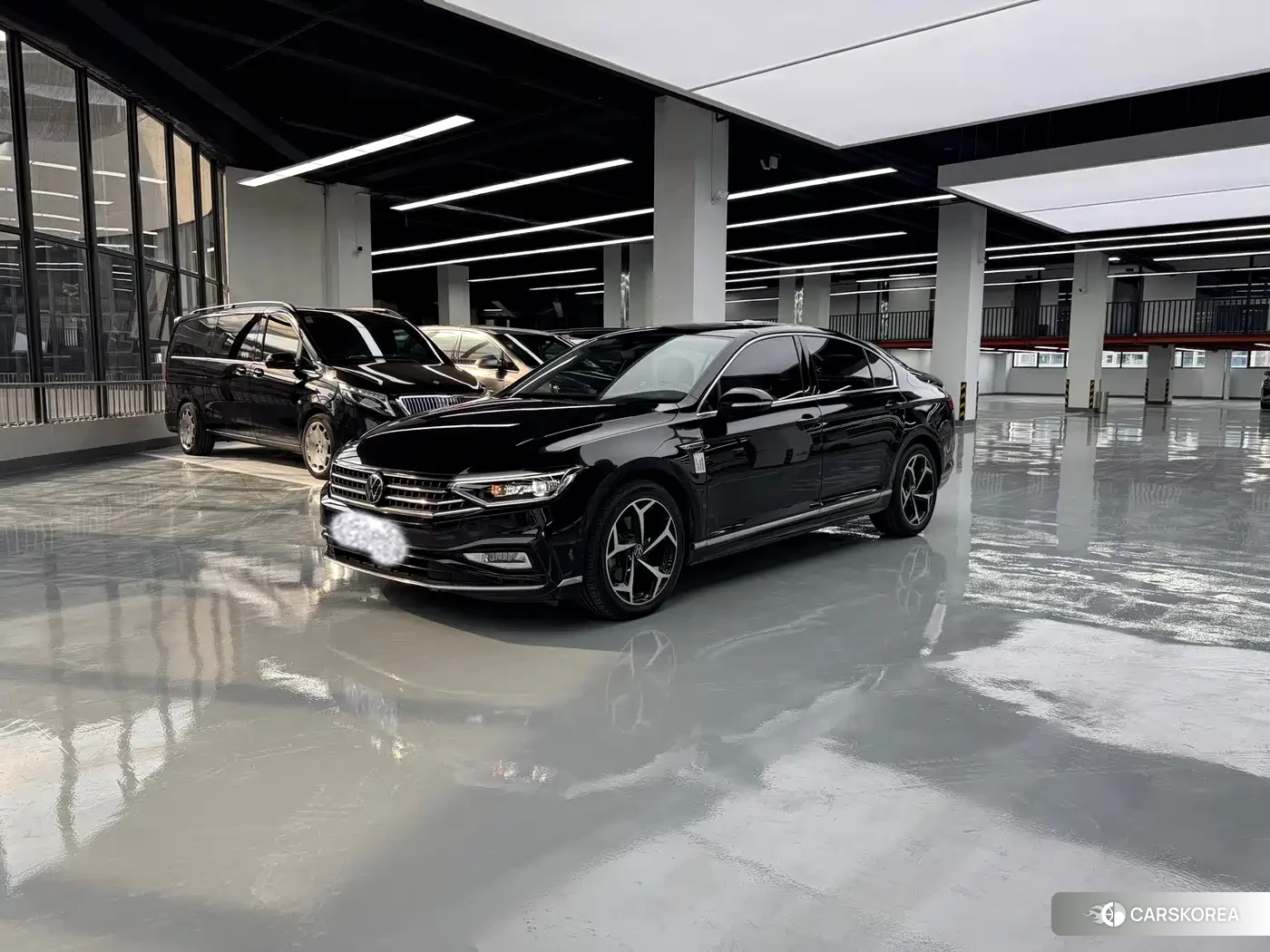 Volkswagen Magotan 2023 Черный из Китая, фото 4