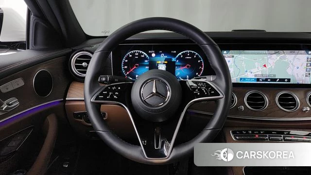 Mercedes-Benz E-Class W213 2023 Белый из Кореи, фото 4