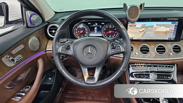 Mercedes-Benz E-Class W213 2018 Белый из Кореи, фото 4