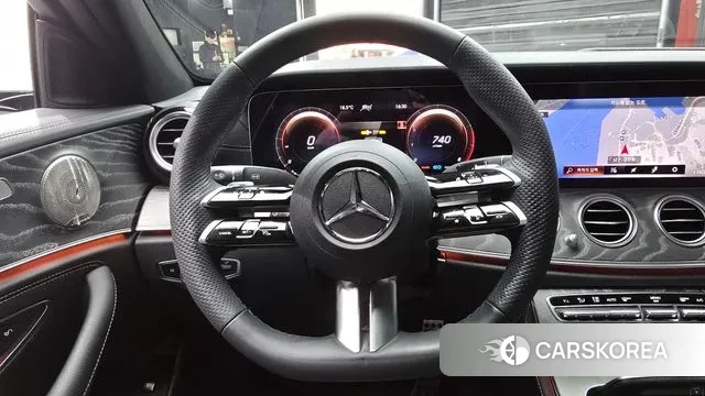 Mercedes-Benz E-Class W213 2022 Белый из Кореи, фото 4