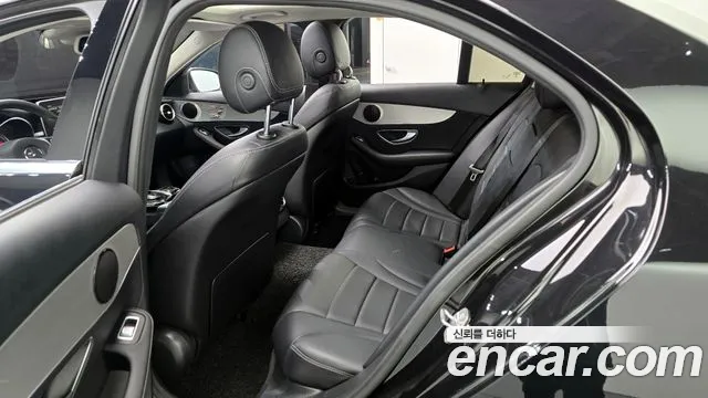 Mercedes-Benz C-Class W205 2018 Черный из Кореи, фото 4