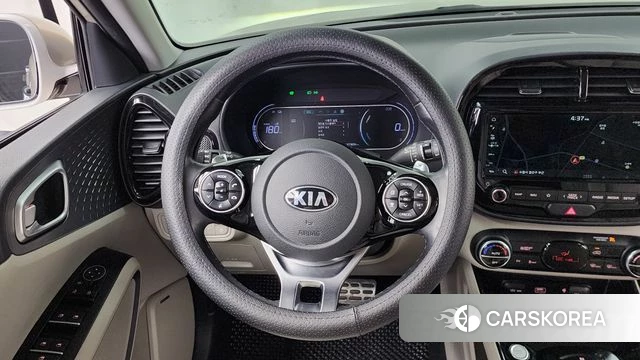 Kia Soul Booster EV 2019 Песочный из Кореи, фото 4