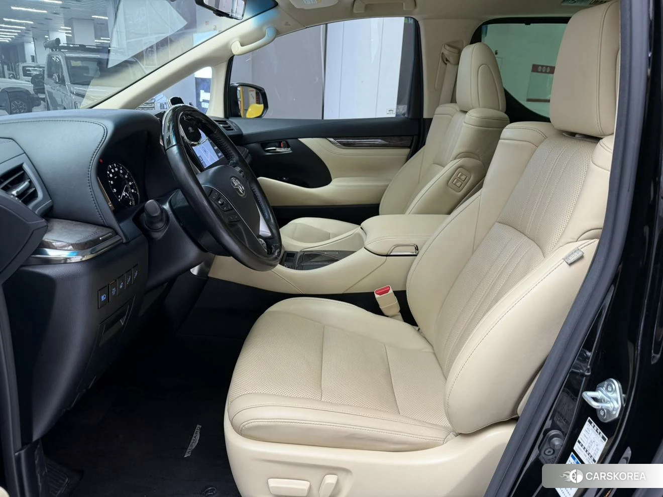 Toyota Elfa 2021 Черный из Китая, фото 4