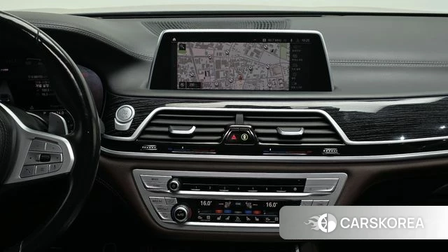 BMW 7 Series (G11) 2021 Черный из Кореи, фото 4