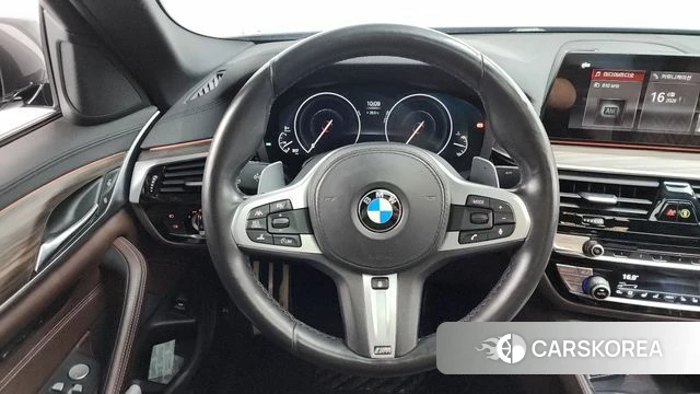 BMW 5 Series (G30) 2019 Серый из Кореи, фото 4