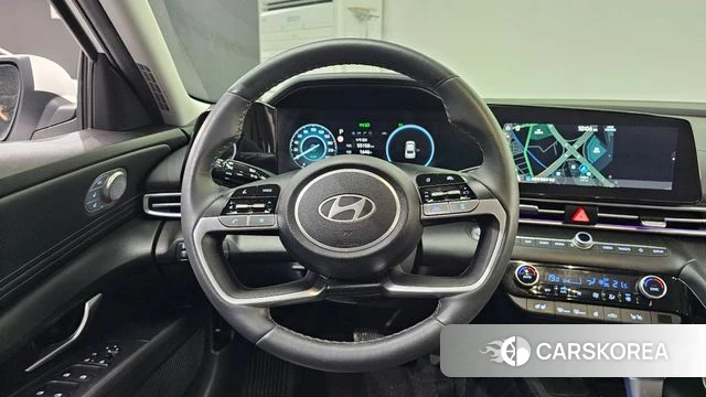 Hyundai The New Avante Hybrid (CN7) 2023 Белый из Кореи, фото 4