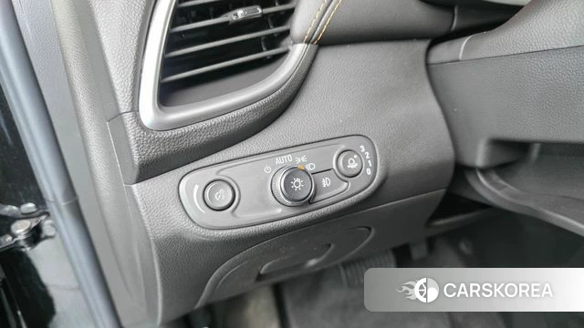 Chevrolet (GM Daewoo) The New Trax 2022 Черный из Кореи, фото 4