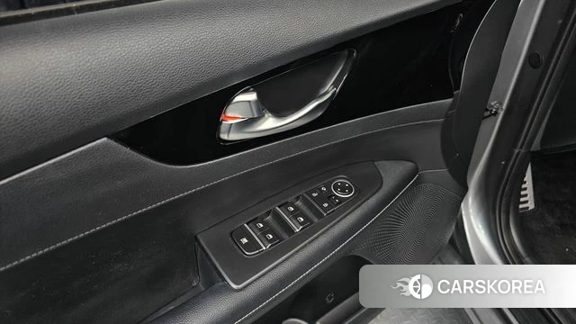 Kia The New K3 2nd generation 2024 Серый из Кореи, фото 4