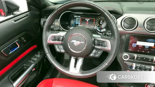 Ford Mustang 2022 Черный из Кореи, фото 4