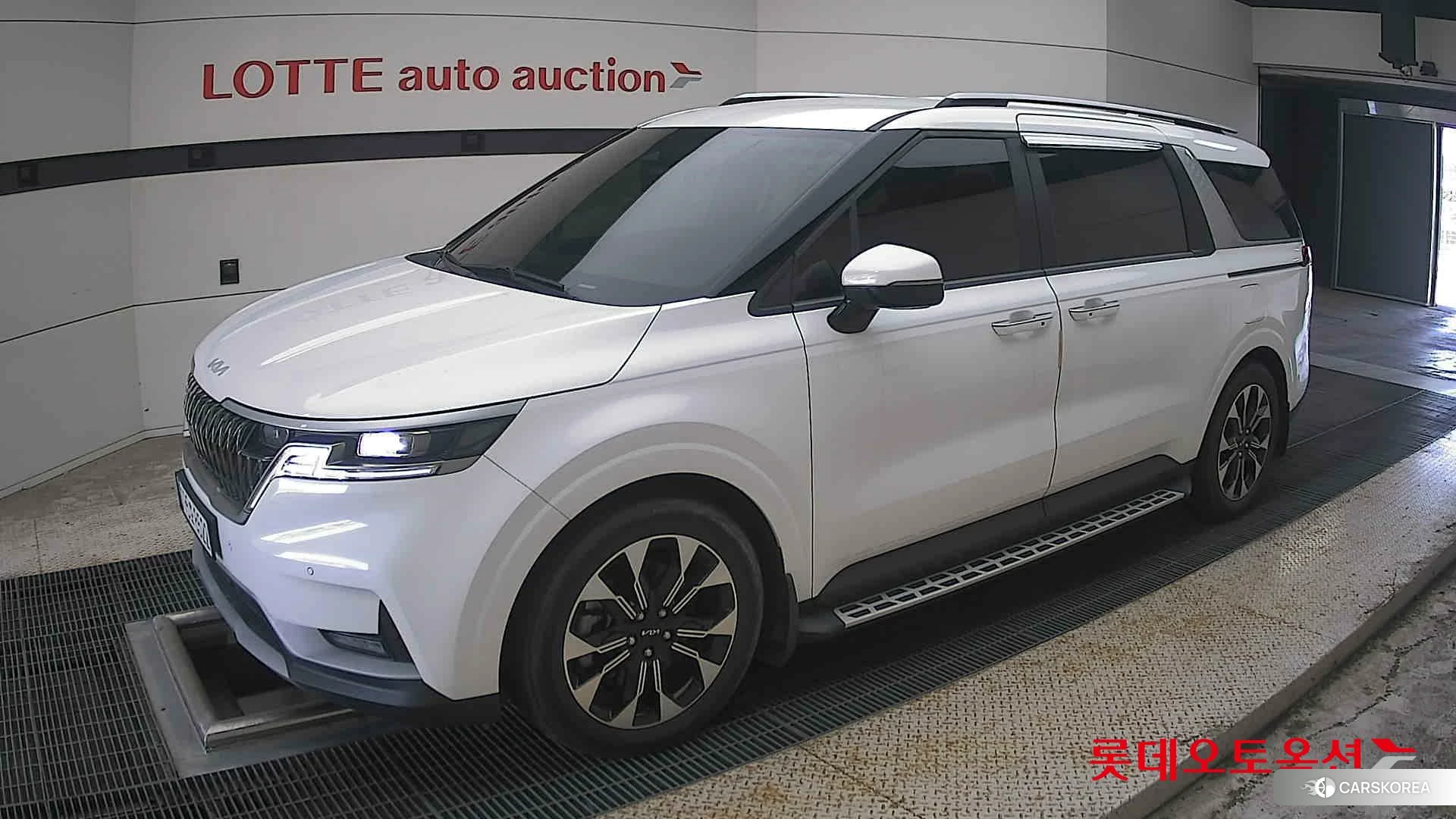 Kia Carnival 2023 Белый из Кореи, фото 4