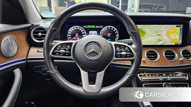 Mercedes-Benz E-Class W213 2019 Белый из Кореи, фото 4