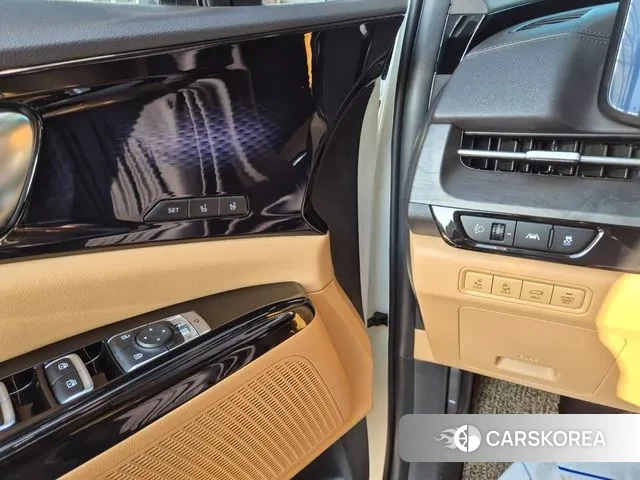 Kia Carnival 4th generation 2023 Белый из Кореи, фото 4